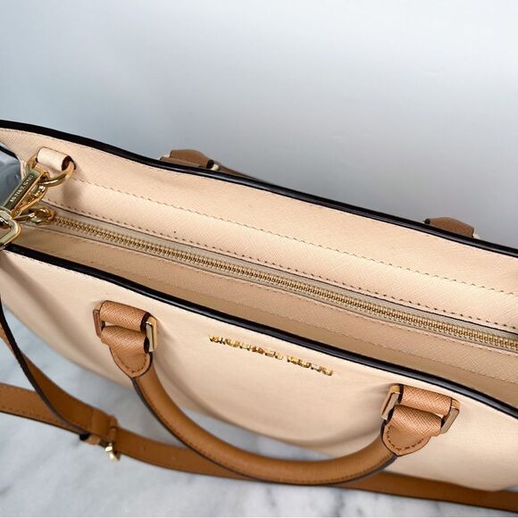 MICHAEL Michael Kors Cream and Tan Crossbody Bag - Picture 8 of 9
